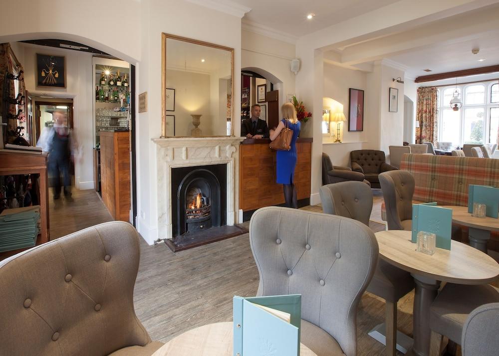 The Five Arrows Hotel Waddesdon Exteriör bild