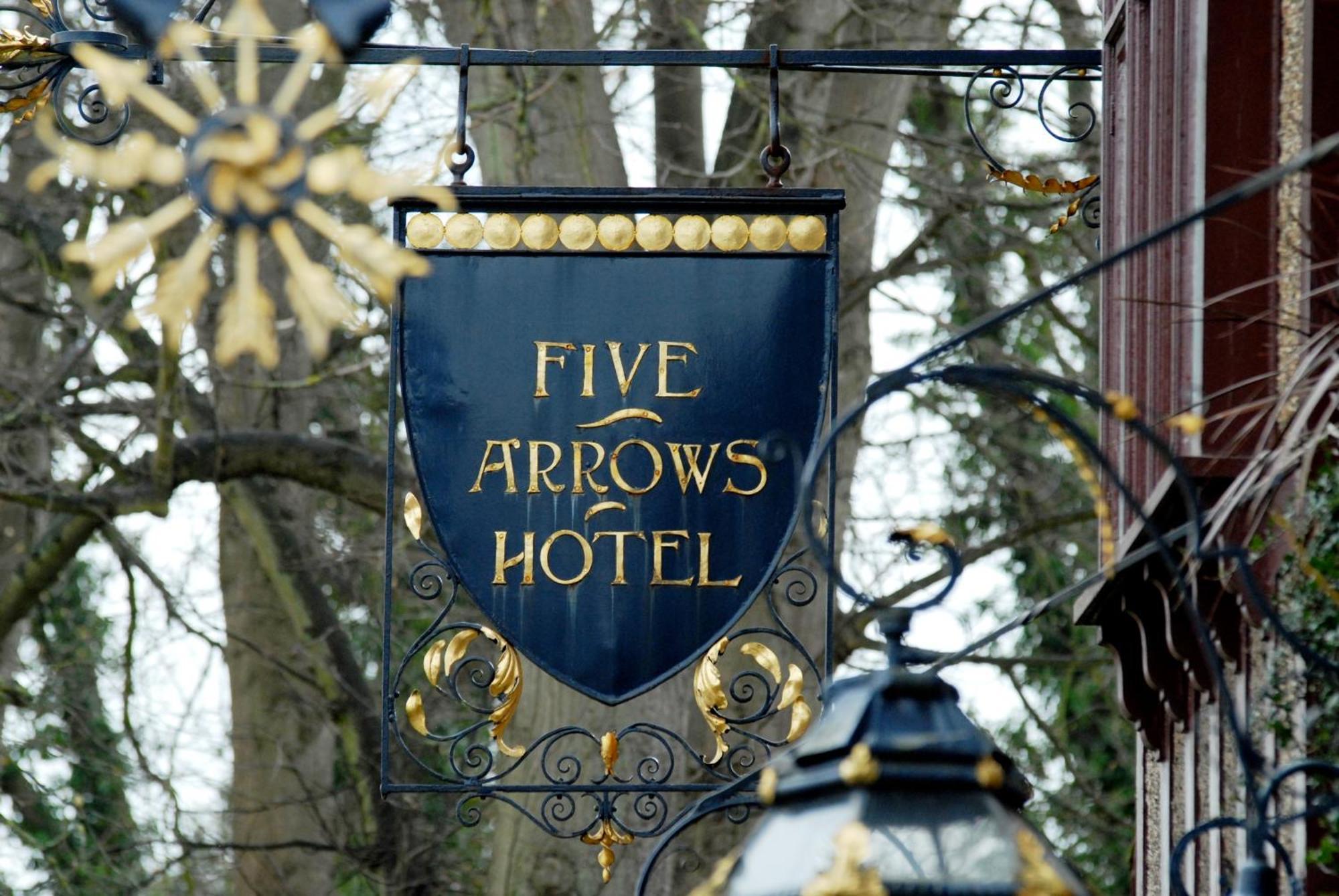 The Five Arrows Hotel Waddesdon Exteriör bild