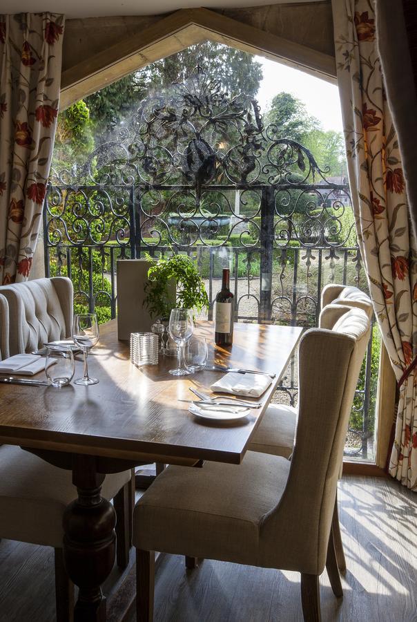 The Five Arrows Hotel Waddesdon Exteriör bild